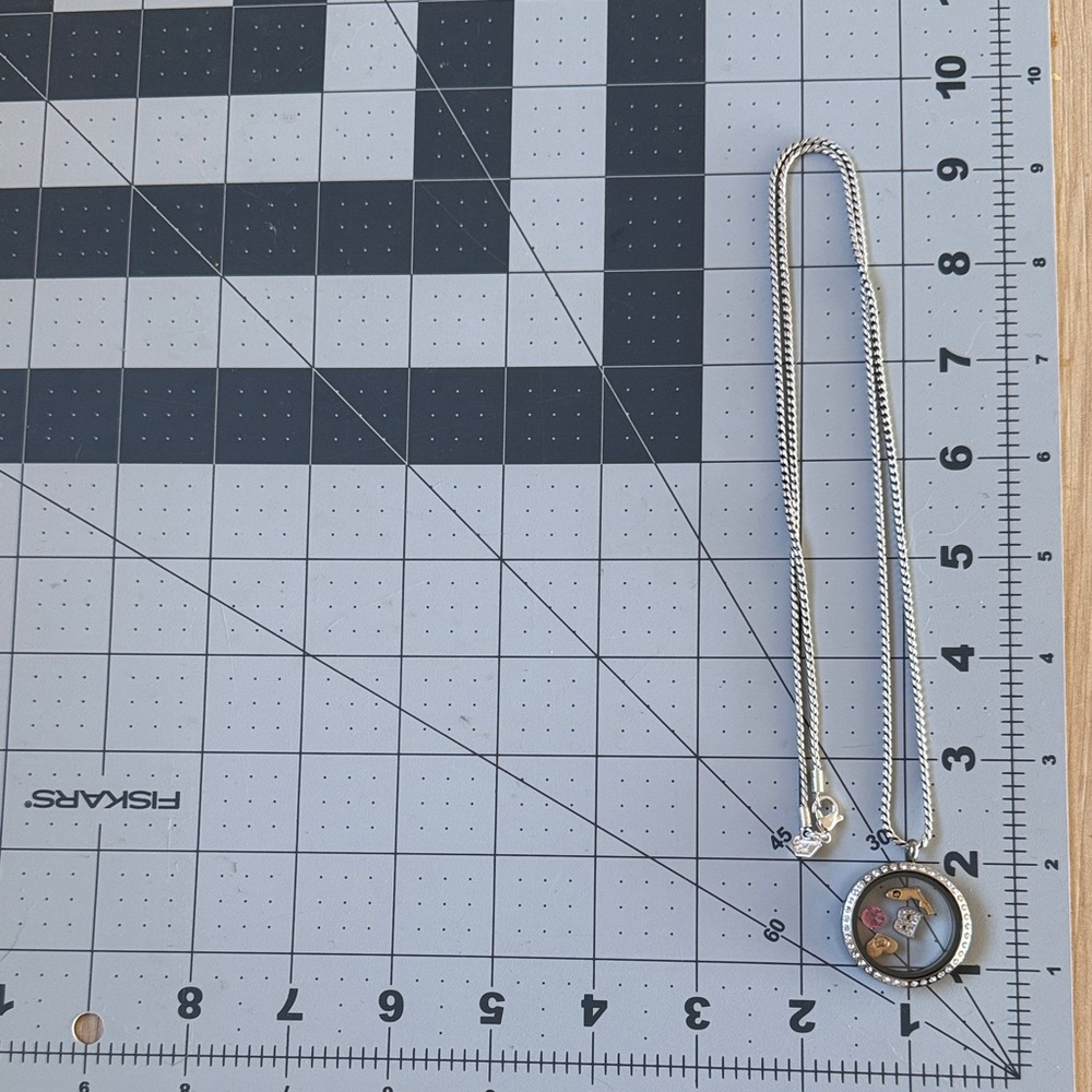 Origami Owl Silver Locket Necklace - Picture 9 of 10